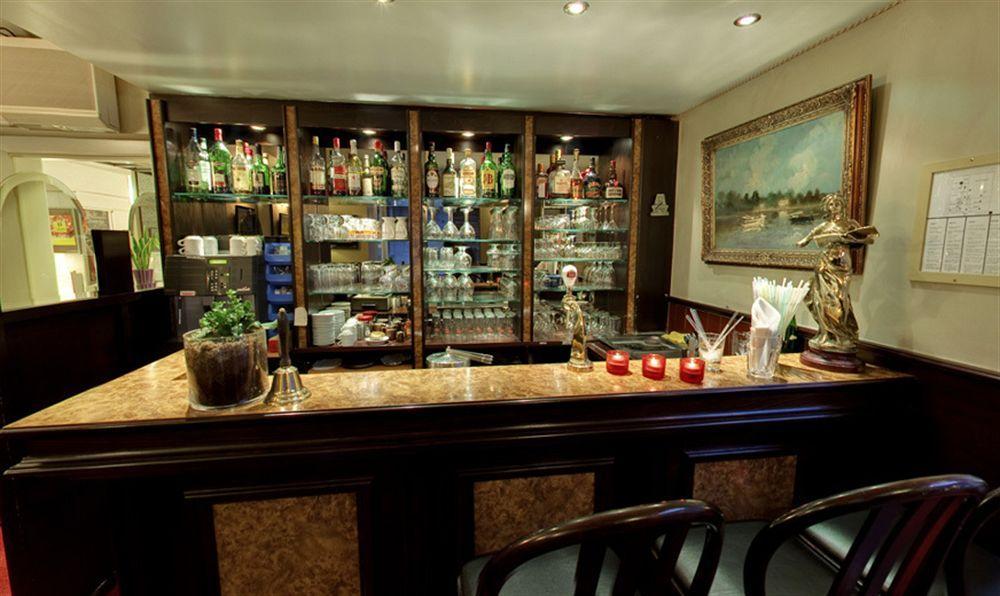 Glenmore Hotel 3*